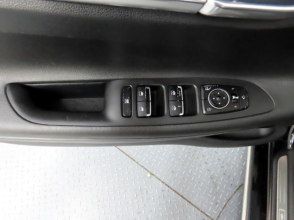 HYUNDAI Grandeur - Vista 11