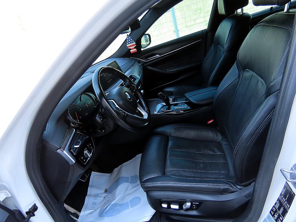 BMW 5 Series - Vista 5
