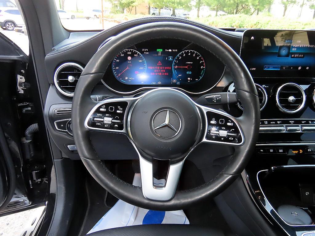 Mercedes Benz GLC Class - Vista 8