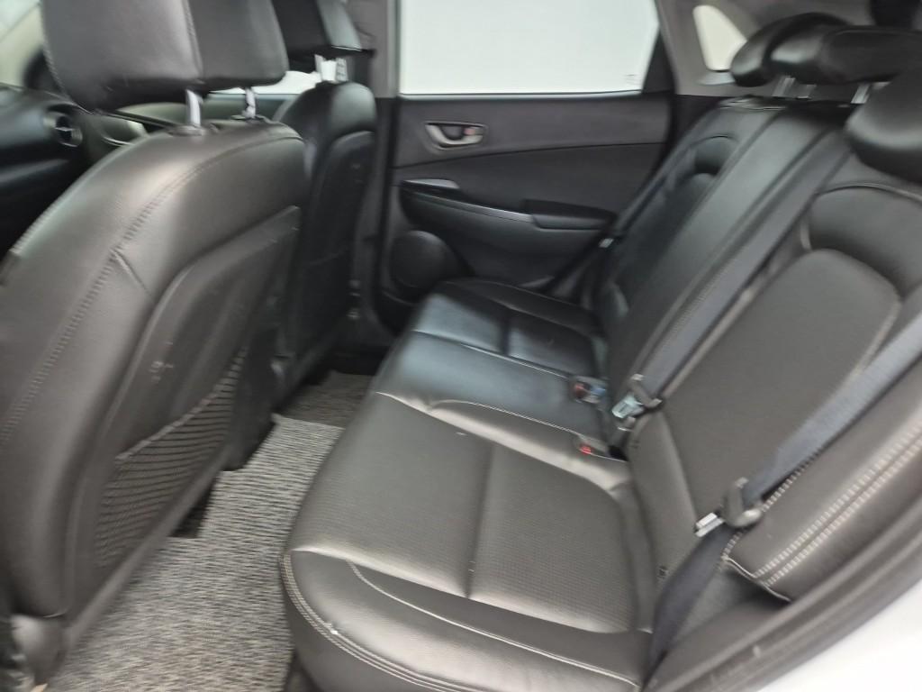 HYUNDAI Kona - Vista 12