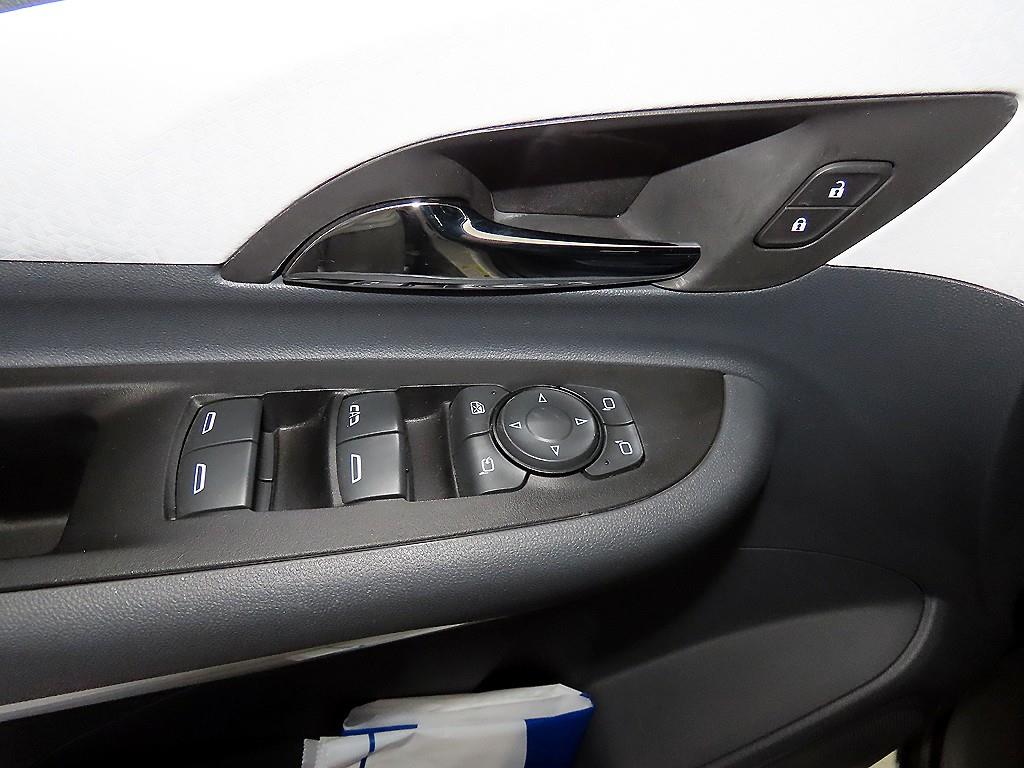 Chevrolet Bolt - Vista 12