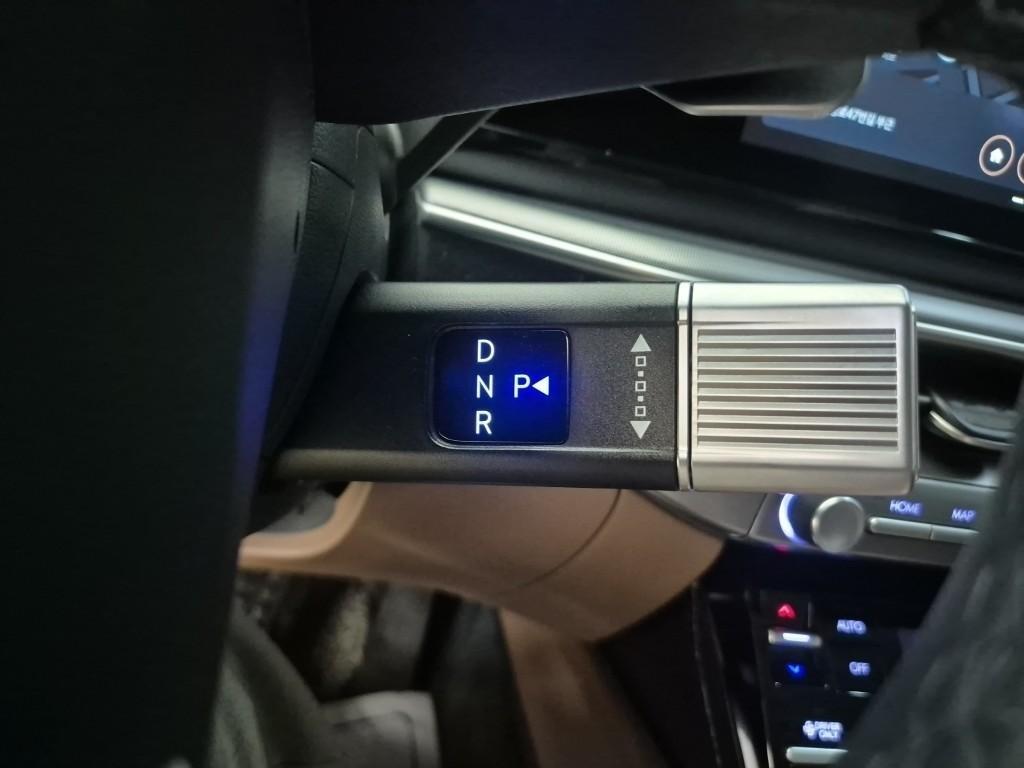 HYUNDAI Grandeur - Vista 8