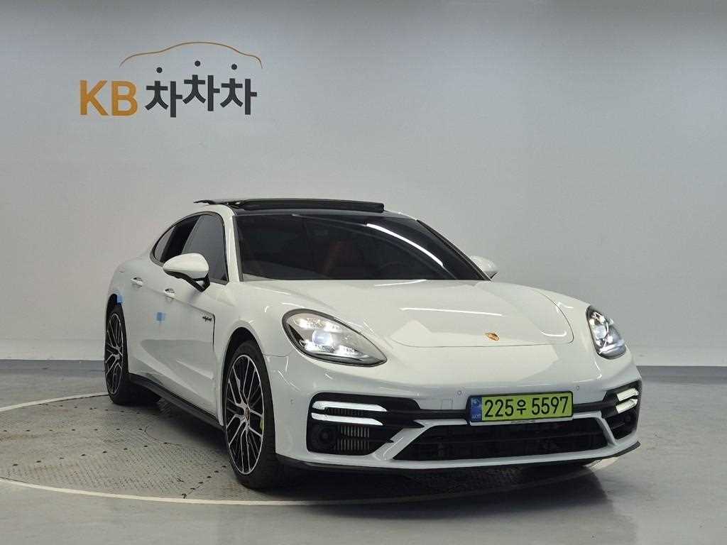 Porsche Panamera - Vista 4
