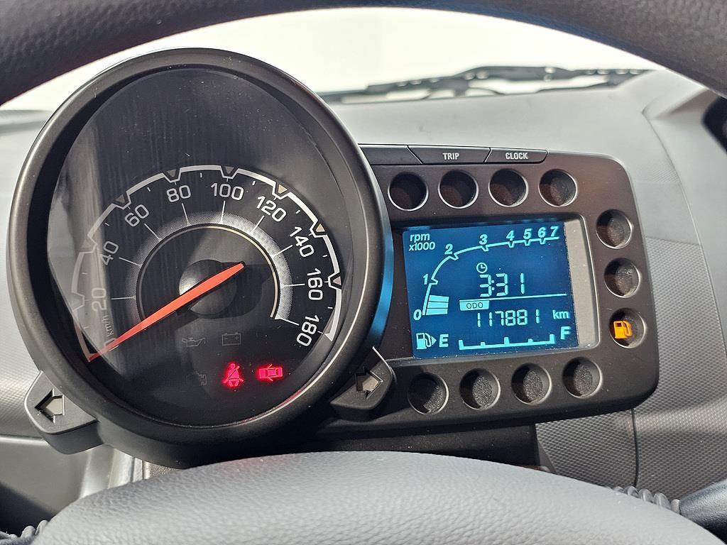 Chevrolet Spark - Vista 7