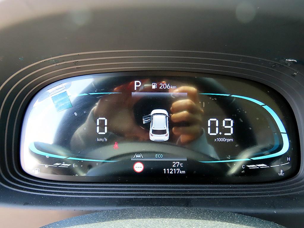 HYUNDAI Venue - Vista 8
