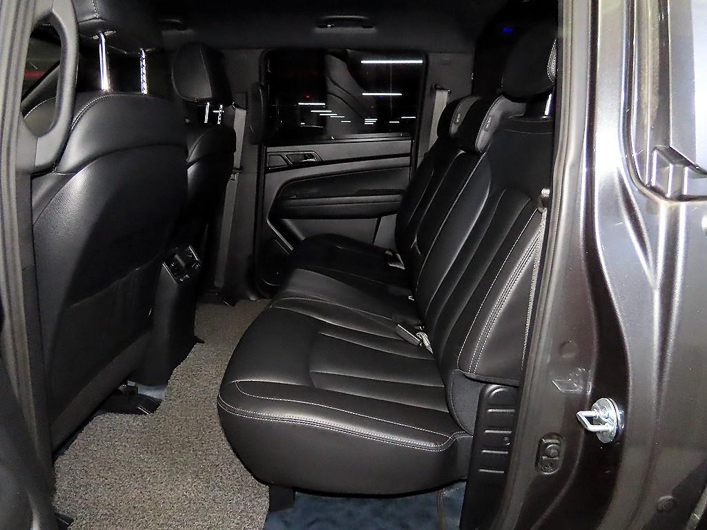 Ssangyong Rexton - Vista 7