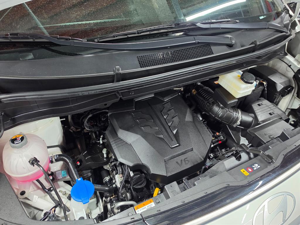 HYUNDAI Staria 2025 Blanco - Importación desde Corea - HF Imports Iquique - Foto 18