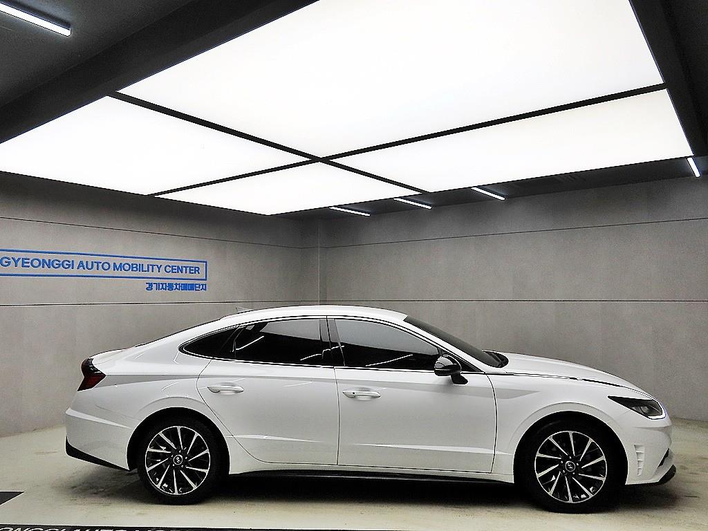 HYUNDAI Sonata - Vista 2