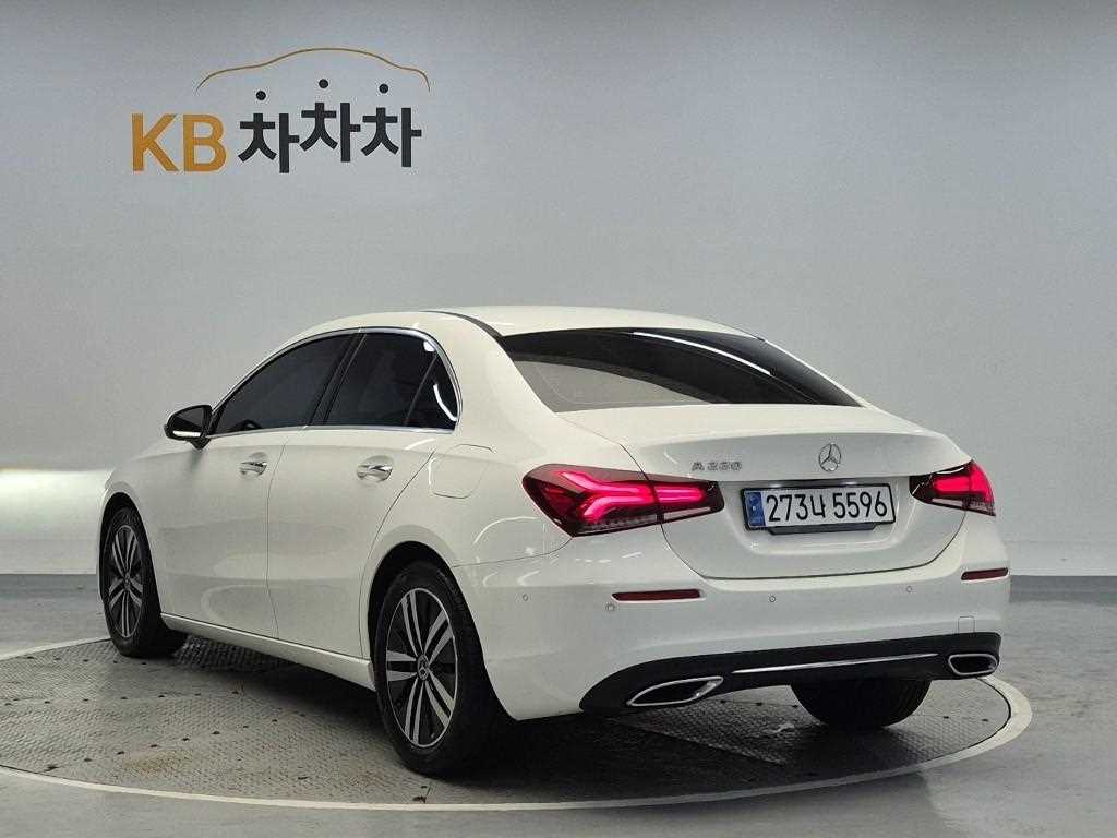 Mercedes Benz A Class - Vista 2