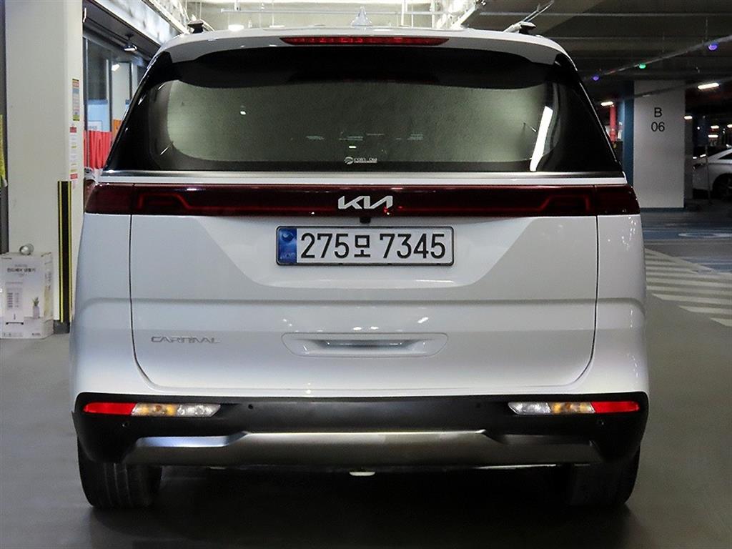 KIA Carnival - Vista 5