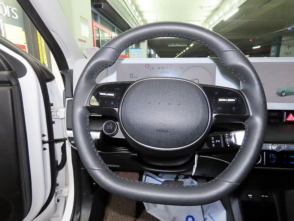 HYUNDAI Ioniq 5 - Vista 8