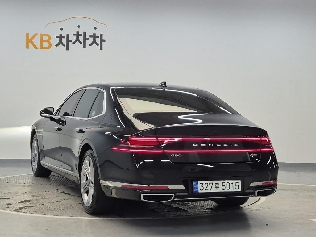 Genesis G90 - Vista 2