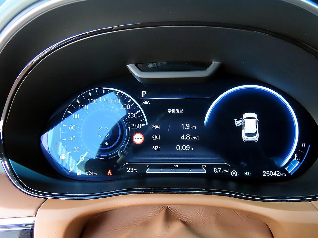 Genesis GV70 - Vista 9