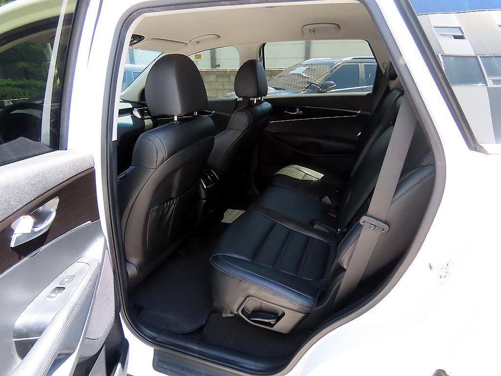 KIA Sorento - Vista 6