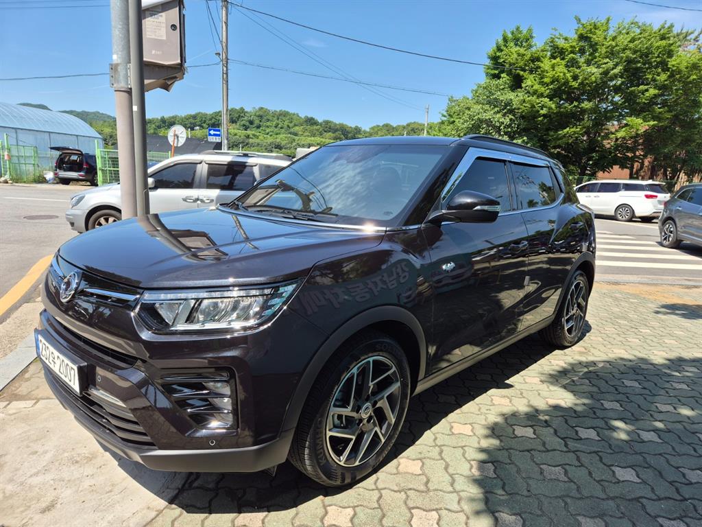 Ssangyong Tivoli - Vista 8