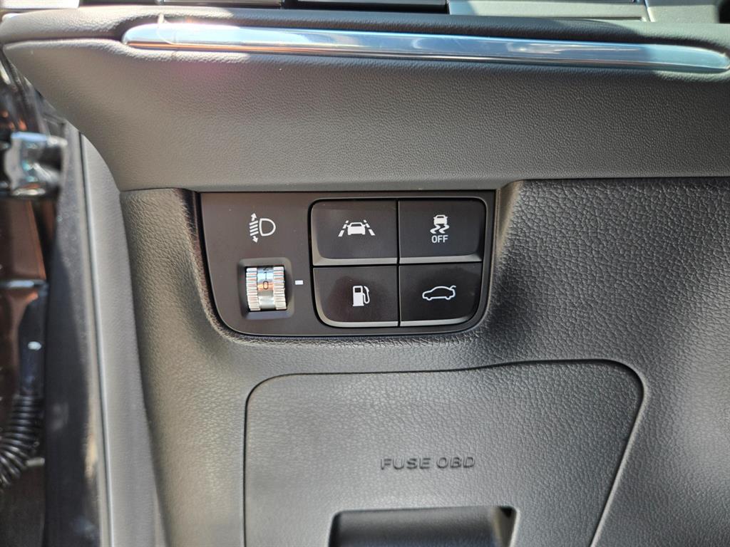 HYUNDAI Grandeur - Vista 12
