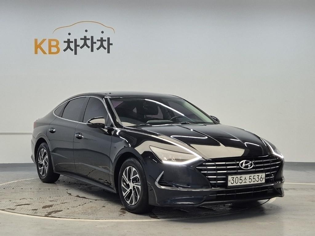 HYUNDAI Sonata - Vista 4