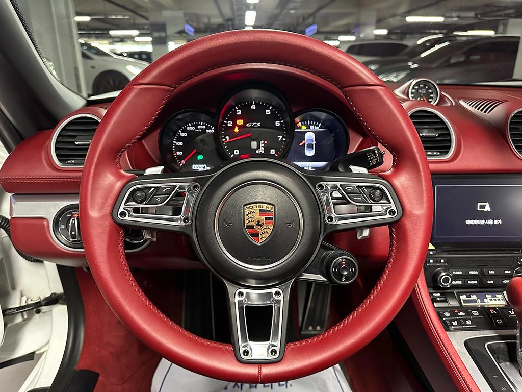 Porsche 718 - Vista 6