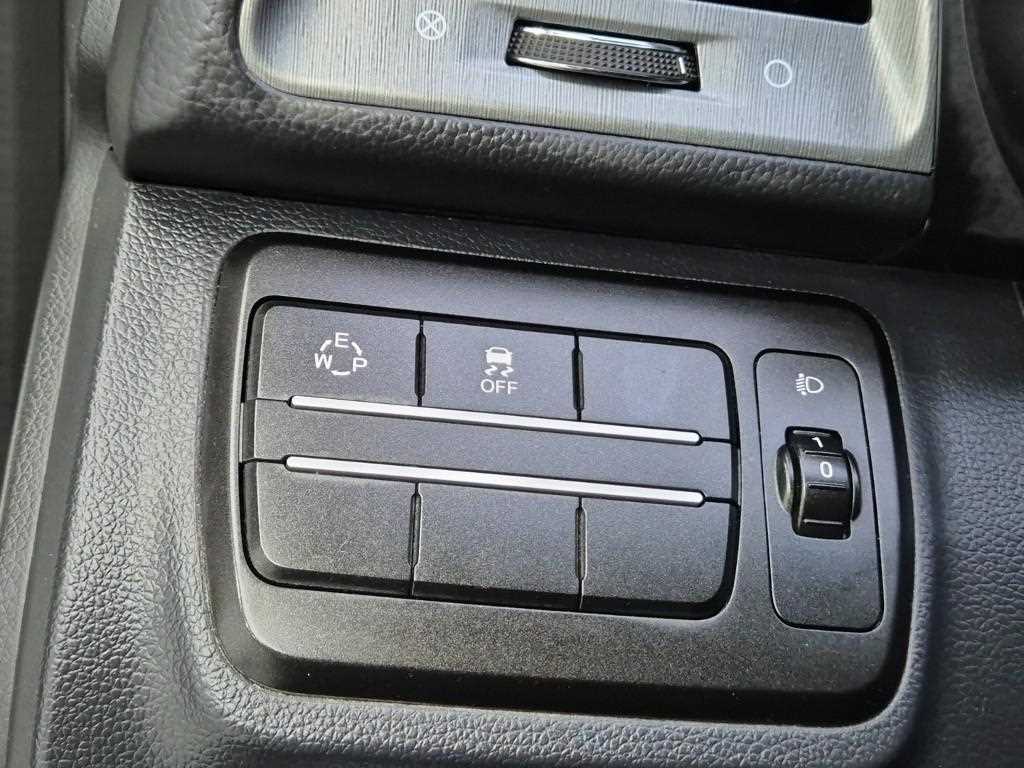 Ssangyong Tivoli 2018 Blanco - Importación desde Corea - HF Imports Iquique - Foto 17