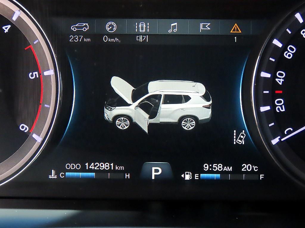 Ssangyong Rexton - Vista 9