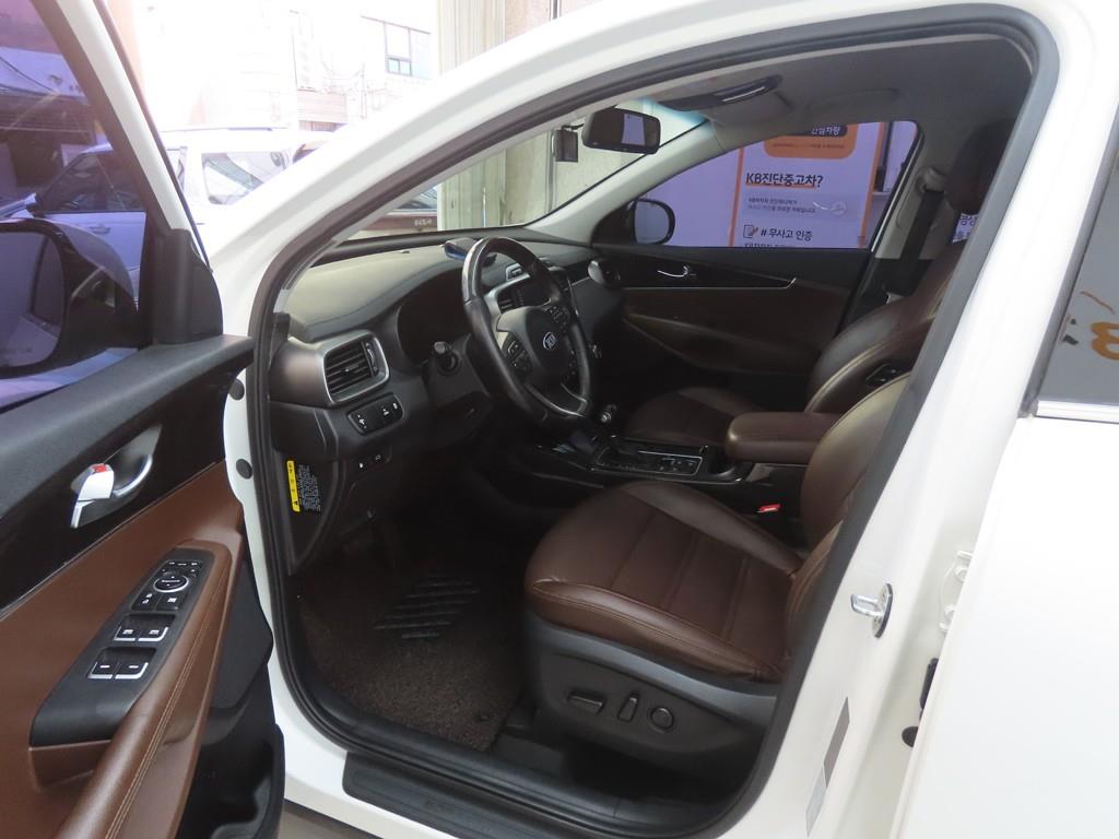 KIA Sorento - Vista 5