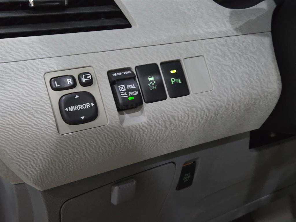 Toyota Siena 2012 Gris - Importación desde Corea - HF Imports Iquique - Foto 15