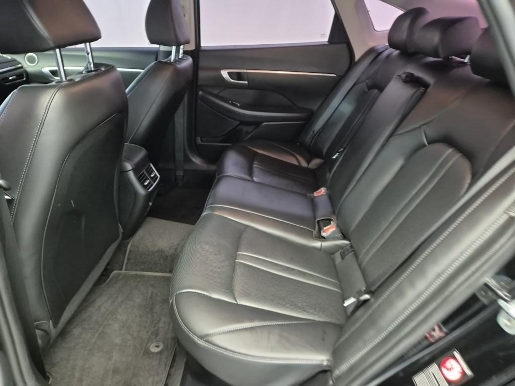HYUNDAI Sonata - Vista 12