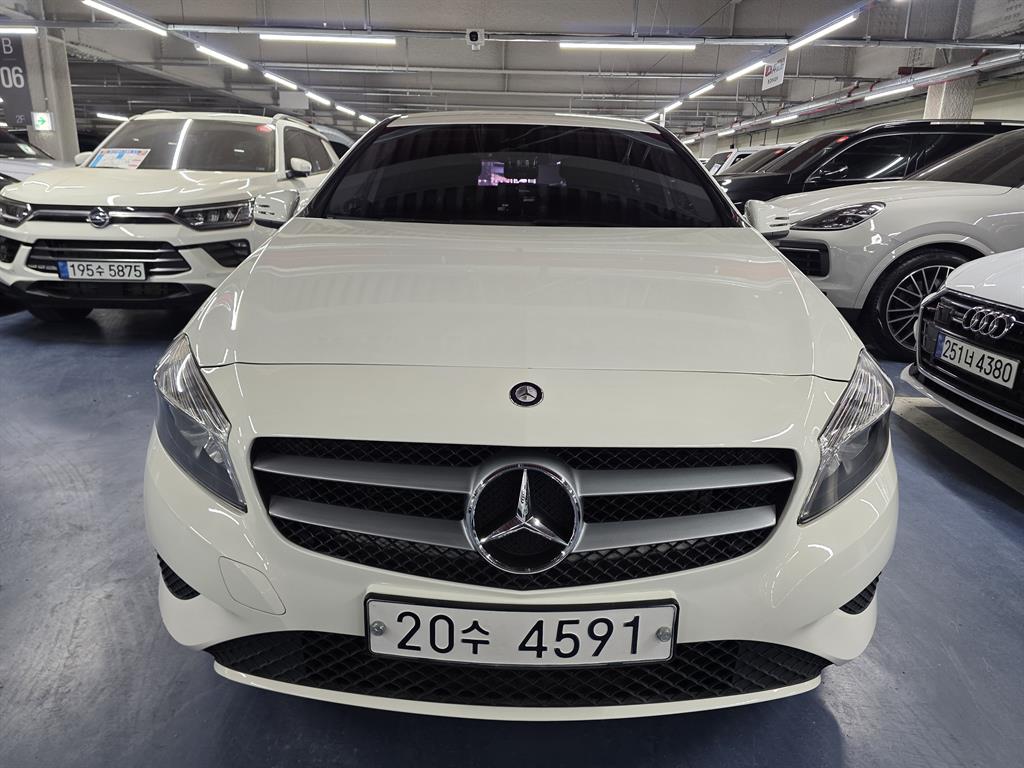 Mercedes Benz A Class - Vista 2