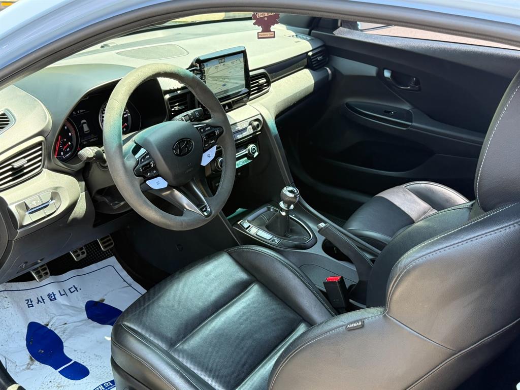HYUNDAI Veloster - Vista 9