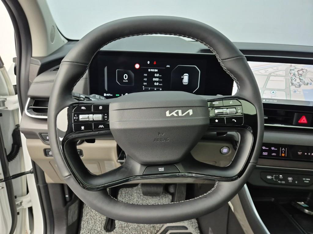 KIA Carnival - Vista 9