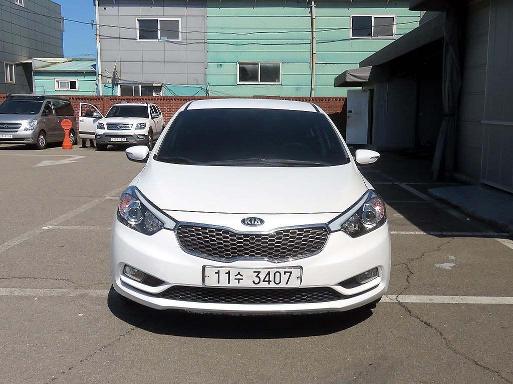 KIA K3 2013 Blanco - Importación desde Corea - HF Imports Iquique - Foto 1