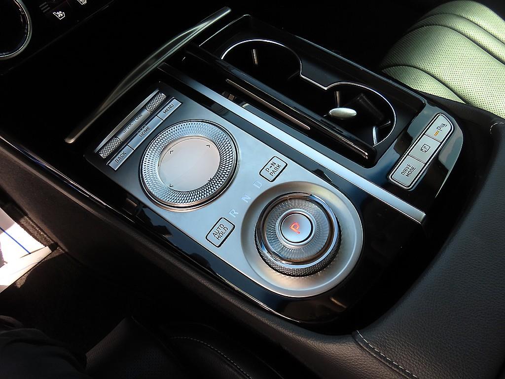 Genesis G80 - Vista 10