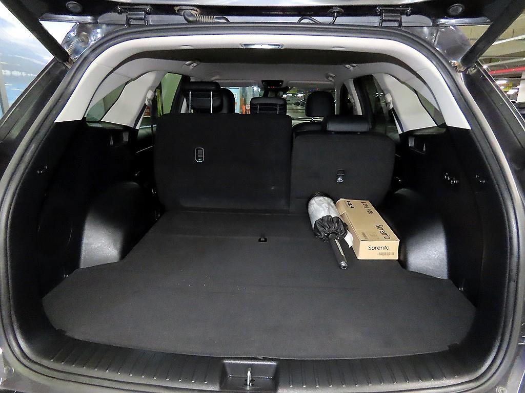 KIA Sorento 2023 Gris - Importación desde Corea - HF Imports Iquique - Foto 17