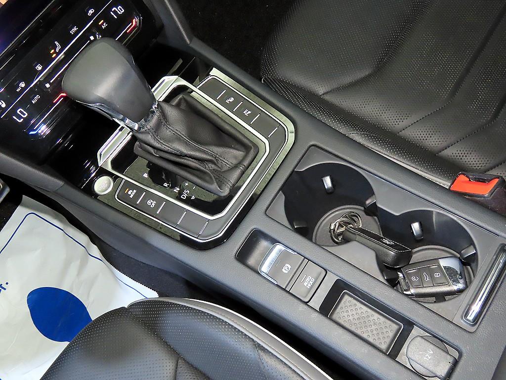 Volkswagen Arteon - Vista 12