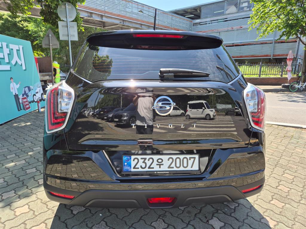 Ssangyong Tivoli - Vista 5