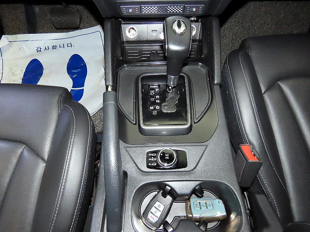 Ssangyong Rexton - Vista 12