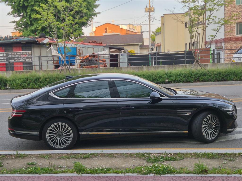 Genesis G80 - Vista 4