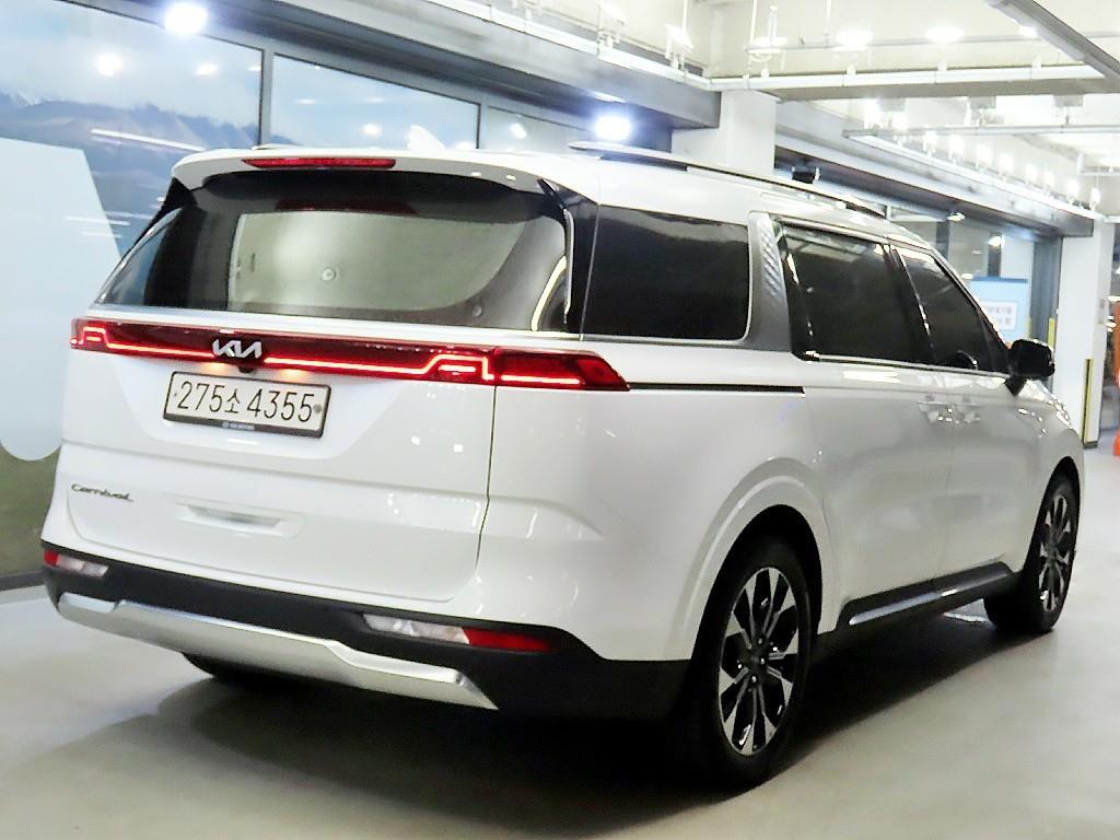 KIA Carnival - Vista 4