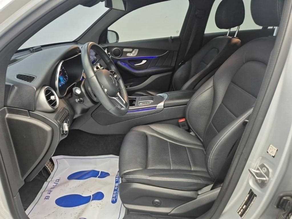 Mercedes Benz GLC Class - Vista 11