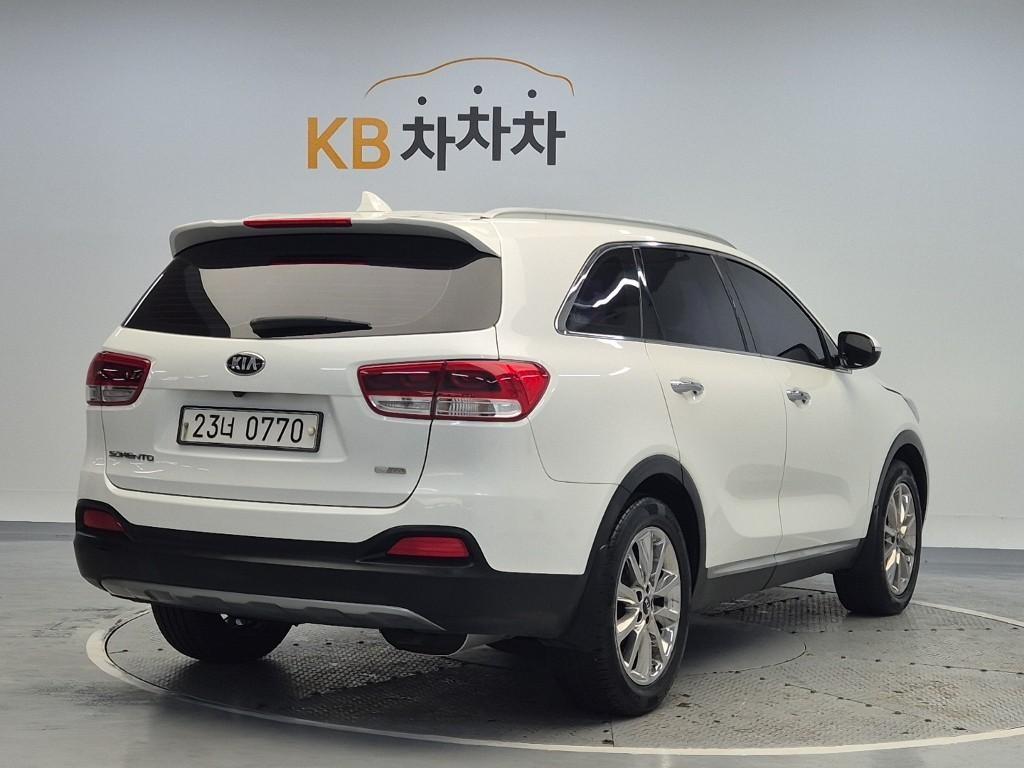 KIA Sorento - Vista 3