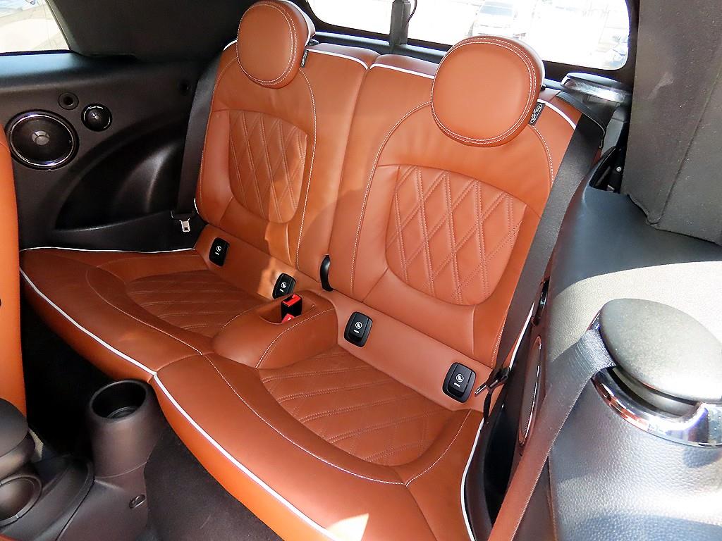Mini Cooper Convertible - Vista 7