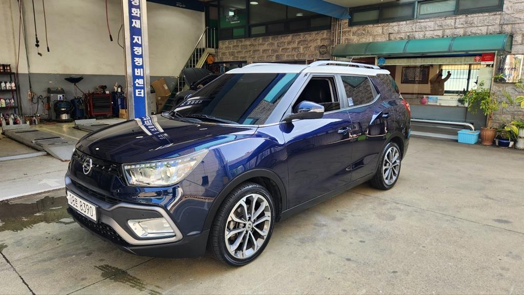 Ssangyong Tivoli - Vista 2