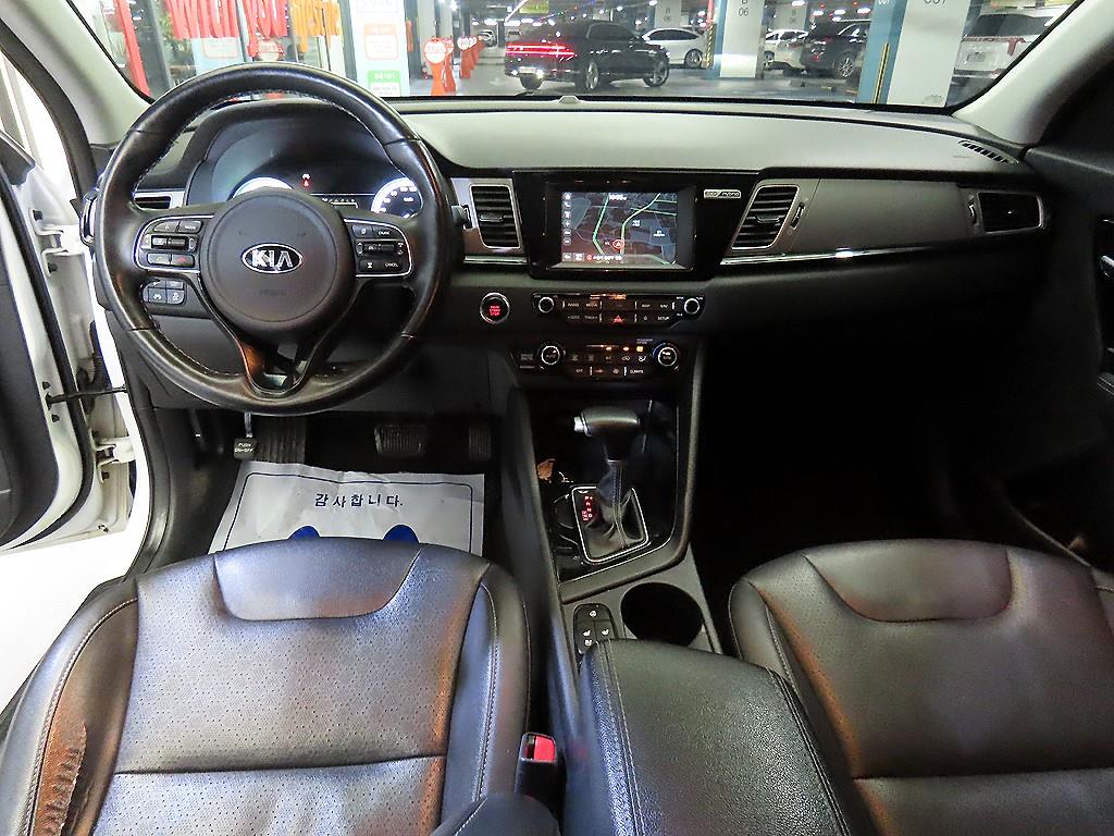 KIA Niro - Vista 10