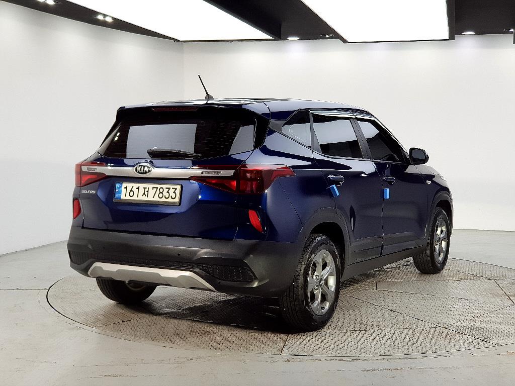 KIA Seltos - Vista 4