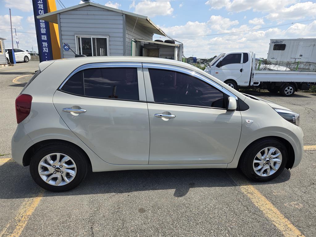 KIA Morning - Vista 4