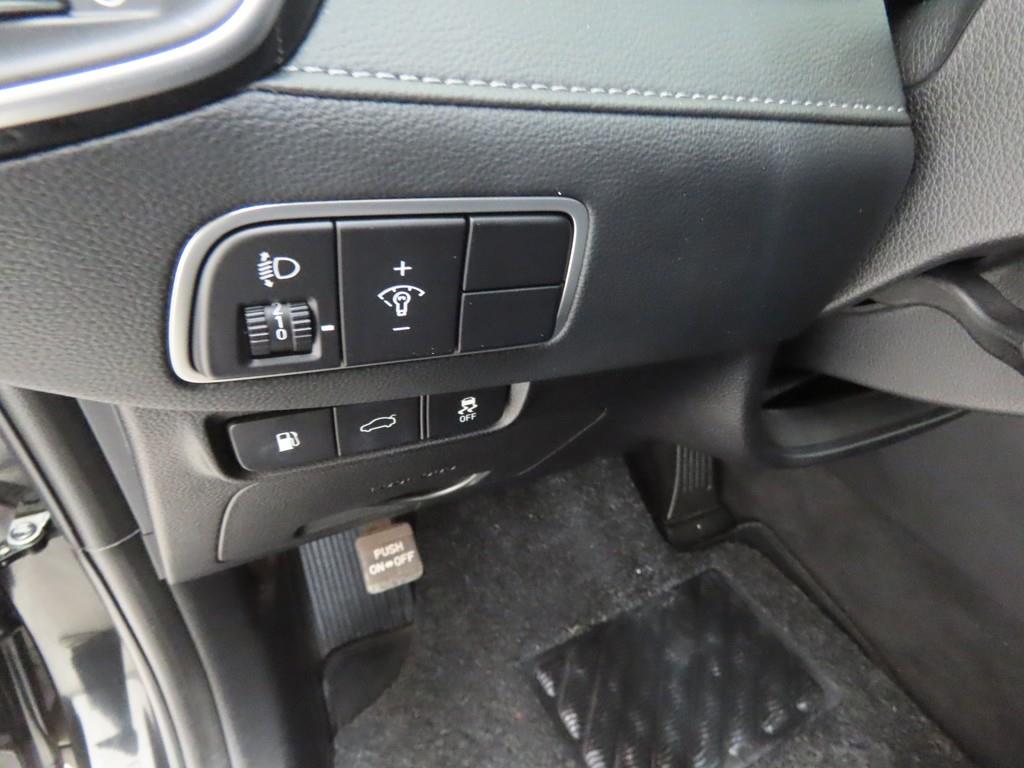 HYUNDAI Grandeur - Vista 10