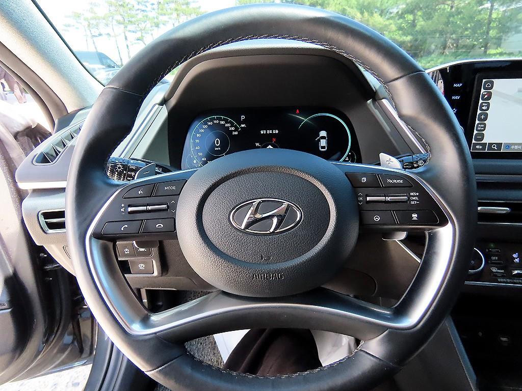 HYUNDAI Sonata - Vista 8