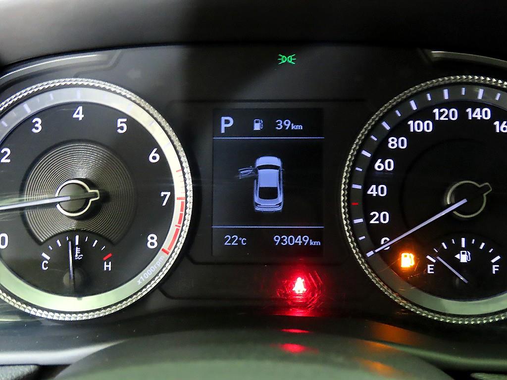 HYUNDAI Sonata - Vista 9