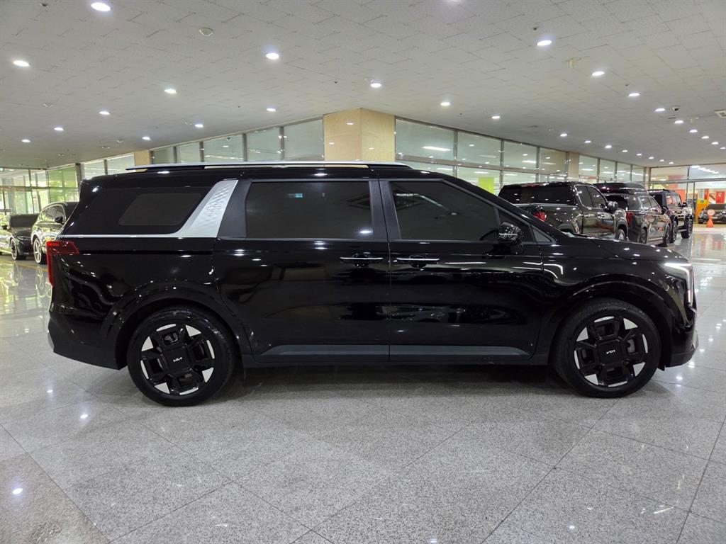 KIA Carnival - Vista 5