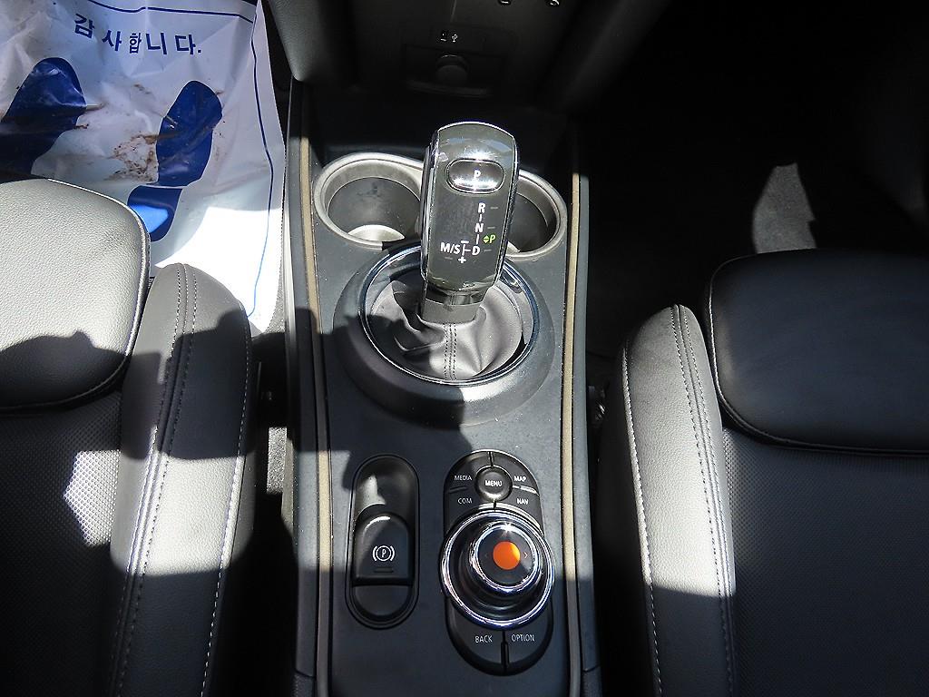 Mini Countryman - Vista 11
